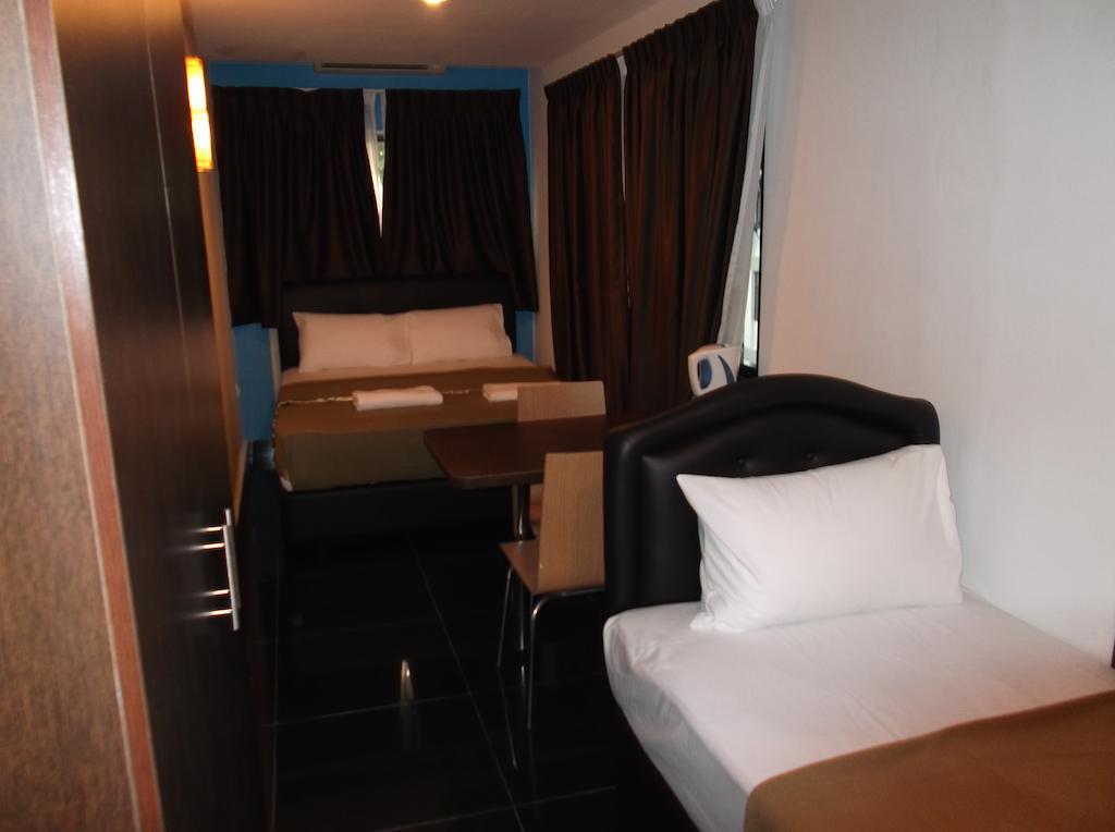 Hotel Bintang Kuala Lumpur Room photo